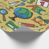 Naadloos patroon met schoolbenodigdheden op geel cadeaupapier (Hoek)