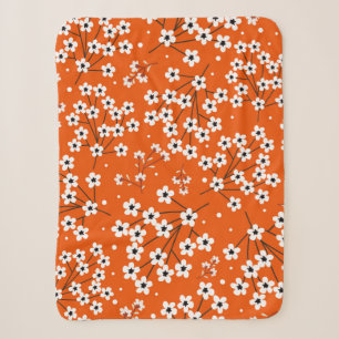Naadloos patroon met witte kleine bloemen sherpa deken