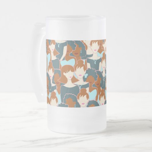 Naadloos patroon met zwarte meisjes en witte meisj matglas bierpul (Voorkant links)