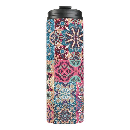 Naadloos patroon van florale patchwork. controleu thermosbeker (Voorkant)