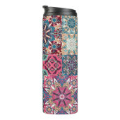 Naadloos patroon van florale patchwork. controleu thermosbeker (Geroteerd rechts)