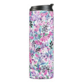 Naadloos patroon van paarse bloemen en bessen,blu thermosbeker (Gedraaid links)