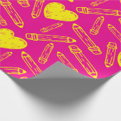 Naadloos roze inpakpapier met hartenpotloden (Hoek)