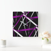 Naadloze Abstracte Paarse en witte lijnen op zwart Vierkante Klok (Huis)
