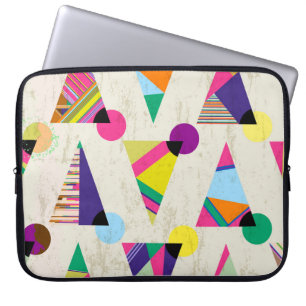 naadloze driehoek patroonachtergrond, hipster retr laptop sleeve