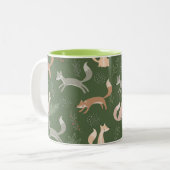 Naadloze fox Winter Branches en Leaves Pattern Tweekleurige Koffiemok (Voorkant links)