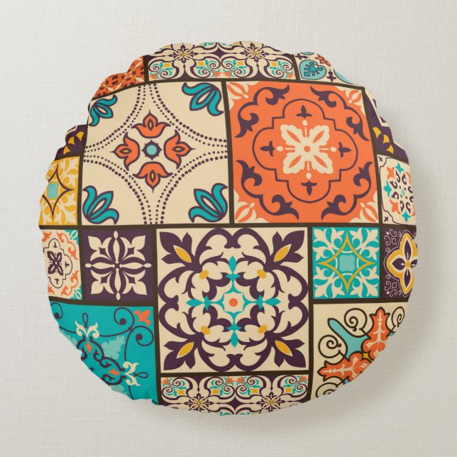Naadloze kleurrijke patchwork-tegel met de islam,  rond kussen (Voorkant)