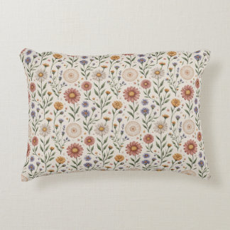 Naadloze patchwork met vintage handgetekende wilde accent kussen