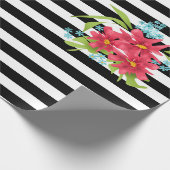 Naadloze roze bloemen floraal zwart wit gestreept cadeaupapier (Hoek)