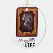 Naaien is mijn leven keramisch ornament (Links)