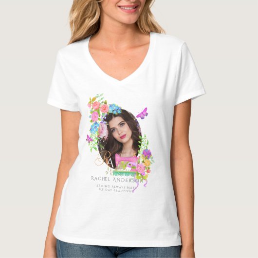 Naaien Lint Bloem Monogram Foto T-shirt (Voorkant)