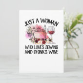 Naaigoed | Alleen een vrouw die van naaien houdt Save The Date (Staand voorkant)