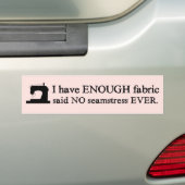 Naaigoed is niet genoeg structuurmateriaal bumpersticker (Op auto)