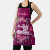naaimachine & bloemenfuchsia schort (Insitu)