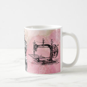  naaimachine en keukenbeker koffiemok