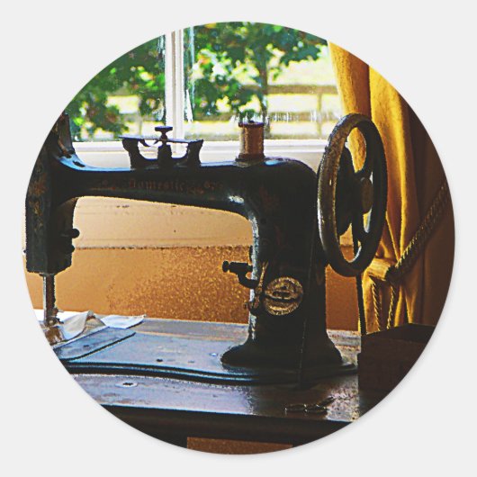 naaimachine en lamp ronde sticker (Voorkant)