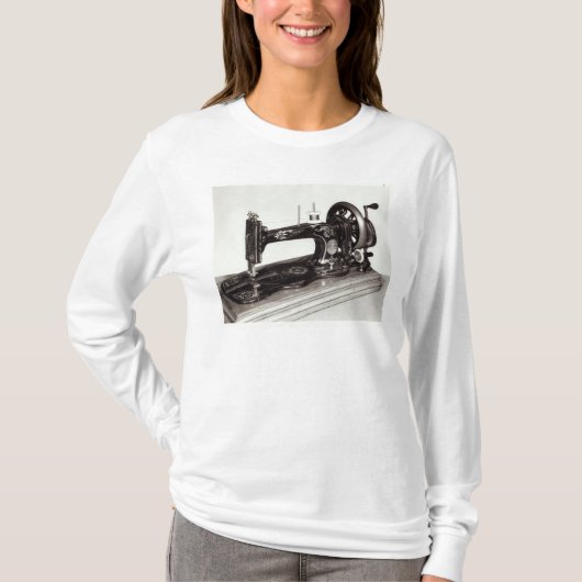 naaimachine van de zanger 'New Family', 1865 T-shirt (Voorkant)