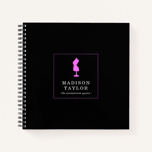 naaister op maat | Roze Mannequin Logo Zwart Notitieboek (Voorkant)