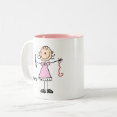 Naaister Stickfiguur Mok (Voorkant links)
