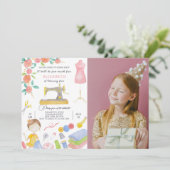 Naaiuitnodiging voor verjaardag met foto kaart (Staand voorkant)