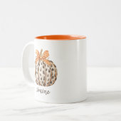 Naam Bewerkbare Schattigee Oranje Pompoen Oogst He Tweekleurige Koffiemok (Voorkant links)