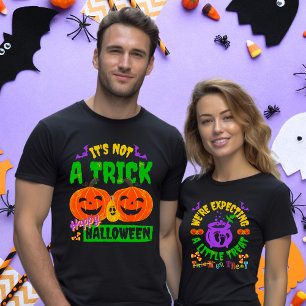 Naam Datum Paar Halloween Zwangerschap Aankondigin T-shirt