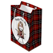 Naam Day Stick Girl op Tartan Medium Cadeauzakje (Voorkant Gekanteld)