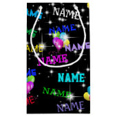 Naam en ballon van de verjaardag in sterren klein cadeauzakje (Achterkant)