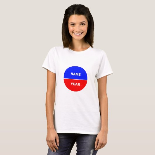 Naam en jaar op blauwe en rode cirkel t-shirt (Voorkant volledig)