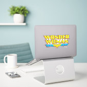 Naam en Logo van de vrouw Sticker (Laptop op bureau)