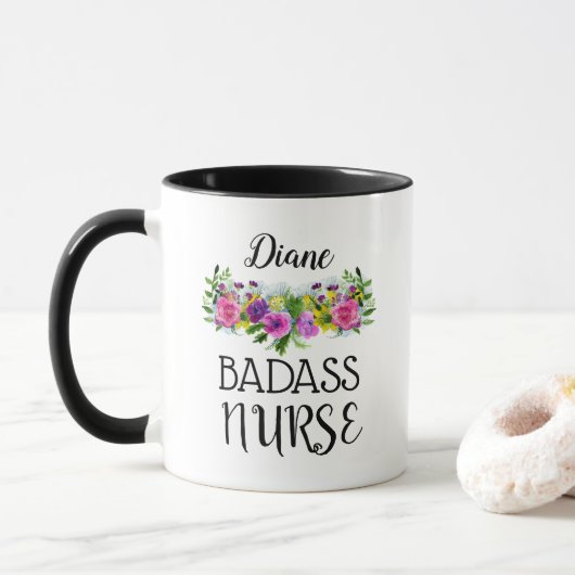 Naam Floral Badass Nurse personaliseren Mok (Met donut)