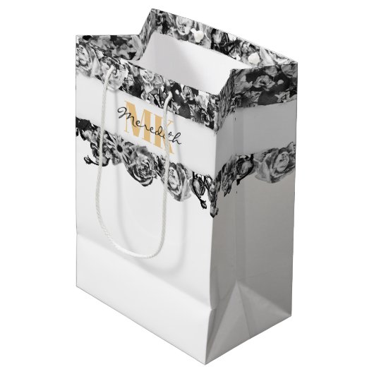  naam Gold Rozen Chic Monogram Luxe Medium Cadeauzakje (Voorkant Gekanteld)