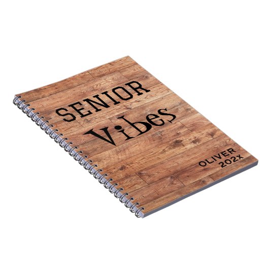 Naam, jaar | Retro Rustic Wood Senior Vibes Notitieboek (Rechterzijde)