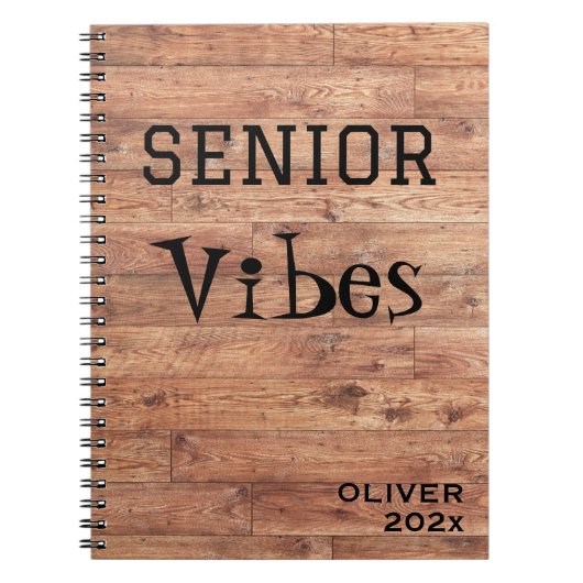 Naam, jaar | Retro Rustic Wood Senior Vibes Notitieboek (Voorkant)