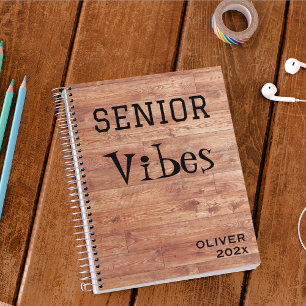 Naam, jaar   Retro Rustic Wood Senior Vibes Notitieboek