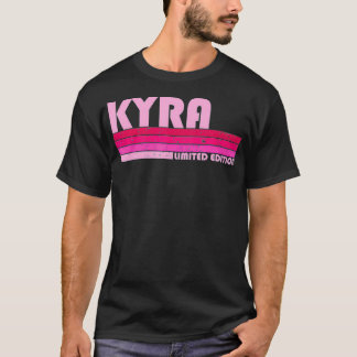 Naam KYRA Persoonlijke Retro  80-90 jaar geboorte T-shirt