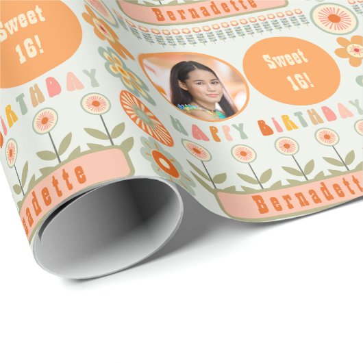 Naam Leeftijd Foto Retro Daisy Flower Verjaardag Cadeaupapier (Rol Hoek)