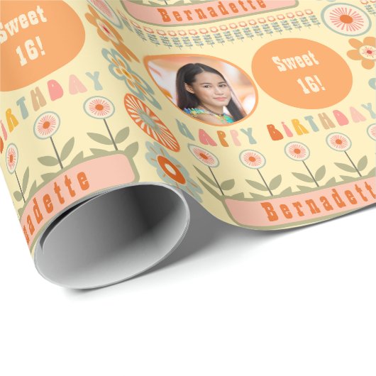 Naam Leeftijd Foto Retro  Daisy Flower Verjaardag Cadeaupapier (Rol Hoek)