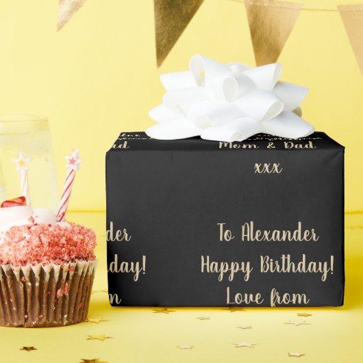 Naam Modern Typografie Black Gold Happy Birthday Cadeaupapier (Verjaardagsfeest)