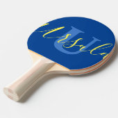 Naam monogram blauw geel teamwerk tafeltennisbatje (Voorkant Gekanteld)