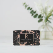 Naam/Monogram, QR-code, Zwart/Roze Goud Marmer Vs2 Visitekaartje (Staand voorkant)