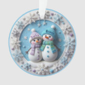 Naam op sieraad 2D Sneeuwmannen Koppel Ornament (voorkant)