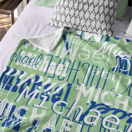 Naam Patroon Sage Typografie Gestempelde Allover Fleece Deken