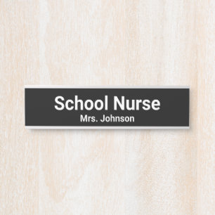 Naam schoolverpleegster zwart-wit naamplaatje deur deurbordje