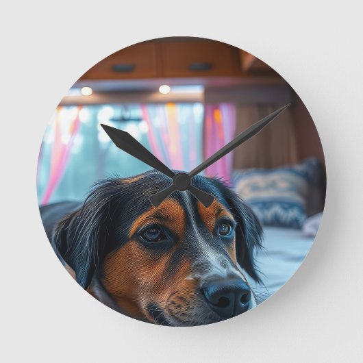 Naam: Slaap Honden Dromen Ronde Klok (Voorkant)