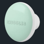 naam "Snuggles" zeelamantgroen Keramische Knop<br><div class="desc">naam "Snuggles" zeemleder groene keramische knop</div>