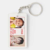 Naam, tekst en twee foto's in rood Lijst Sleutelhanger (achterkant)