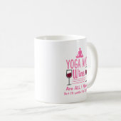 Naam toevoegen of Jouw tekst Yoga Wine Pink Funny Koffiemok (Voorkant rechts)