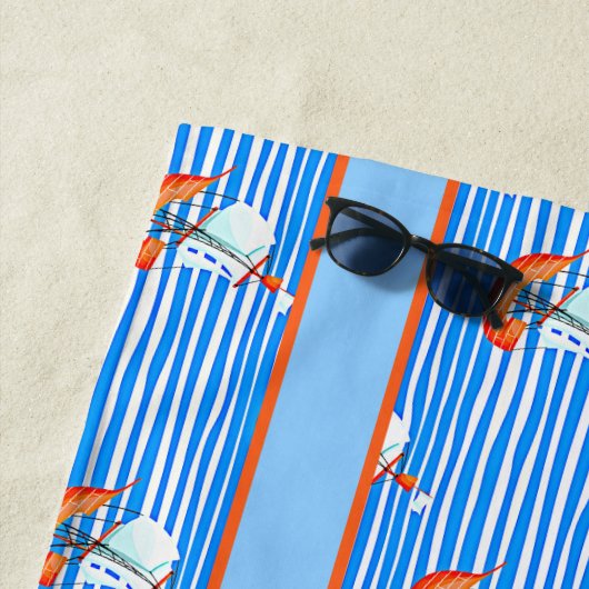 Naam toevoegen Tekst, Blauwe Witte Stripes & Sail  Strandlaken (In situ)