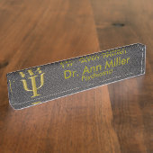 naambord van het psychiatrische bureau (Zijkant)